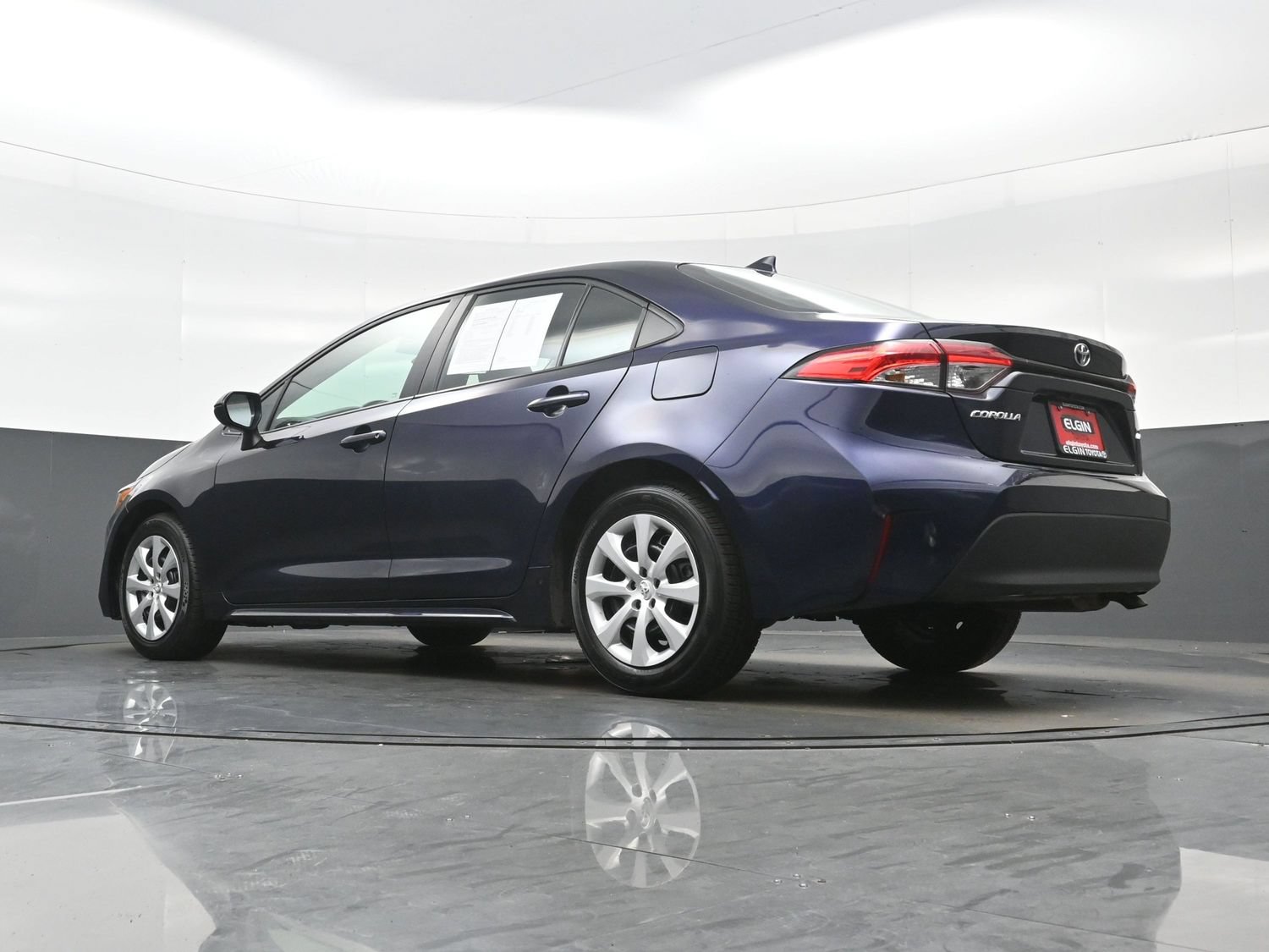 Used 2024 Toyota Corolla LE FWD image 28