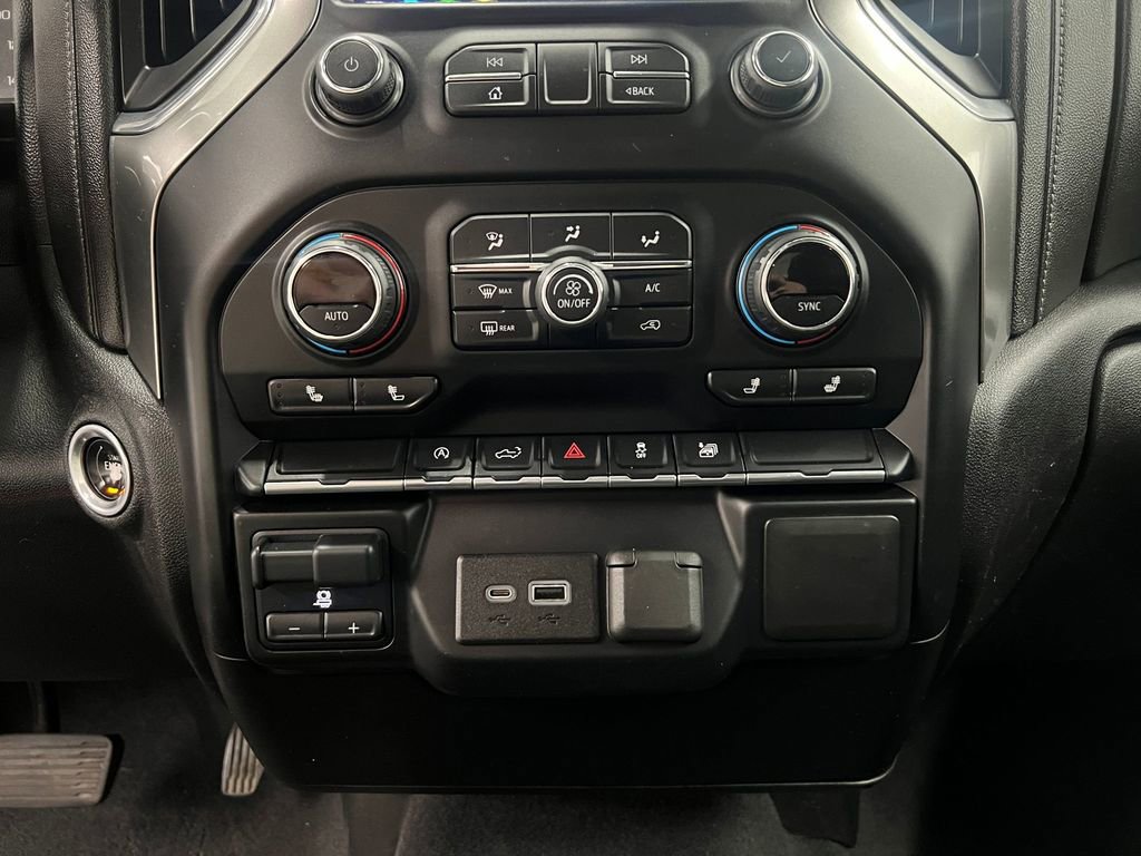 Used 2020 Chevrolet Silverado 1500 LT w/ All-Star Edition image 15