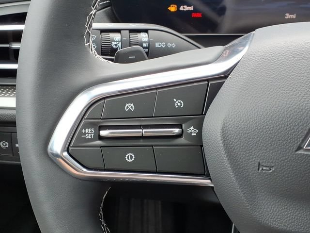 New 2027 Chevrolet Traverse LT FWD image 14