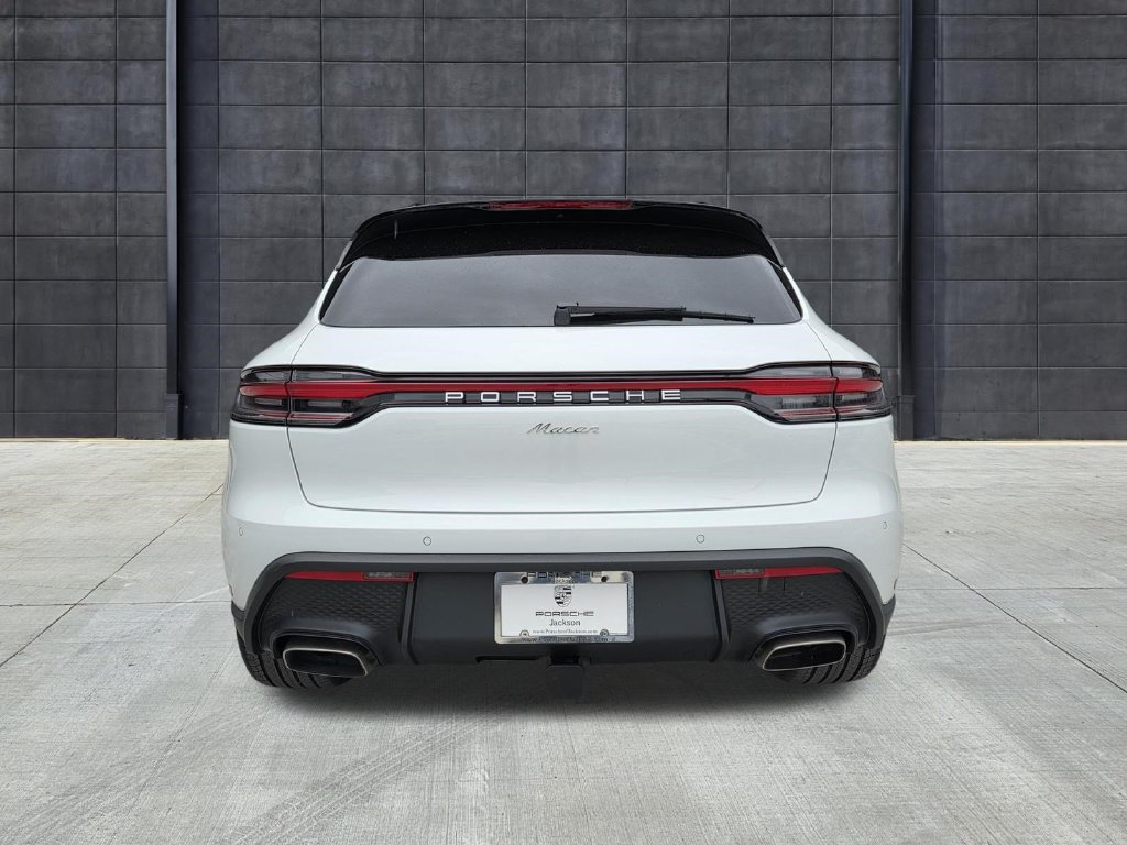New 2026 Porsche Macan AWD/4WD image 6