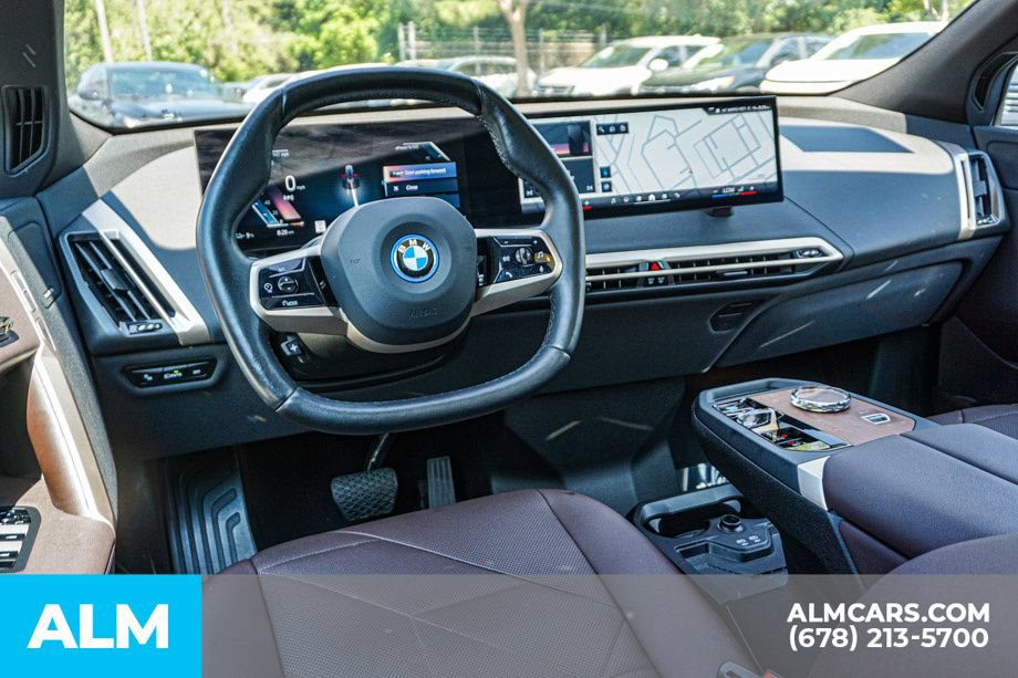 Used 2024 BMW iX xDrive50 w/ Convenience Package AWD/4WD image 27