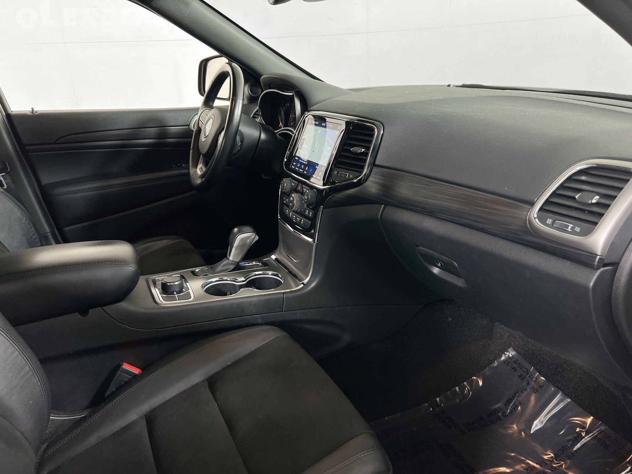 Used 2022 Jeep Grand Cherokee Laredo X image 29