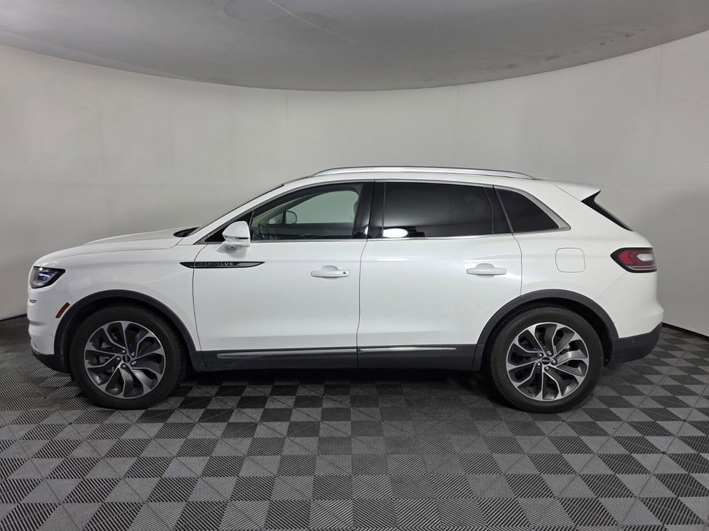 Used 2021 Lincoln Nautilus Reserve w/ Equipment Group 201A image 3