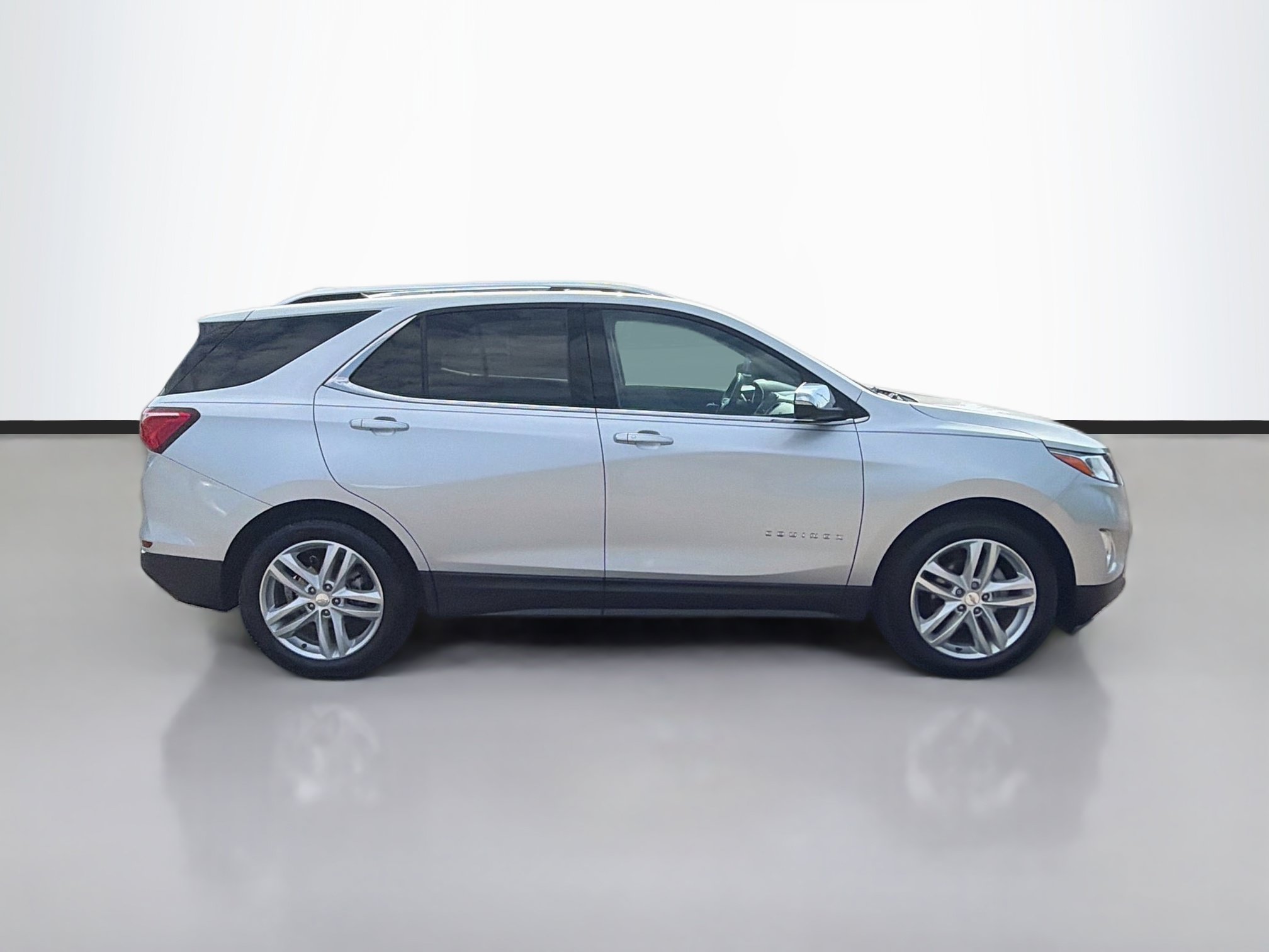 Used 2021 Chevrolet Equinox Premier FWD image 4