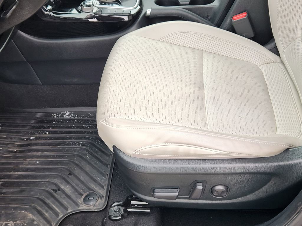 Used 2023 Kia Seltos EX image 8