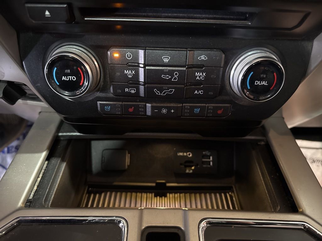 Used 2015 Ford F150 Lariat w/ Equipment Group 502A Luxury image 33