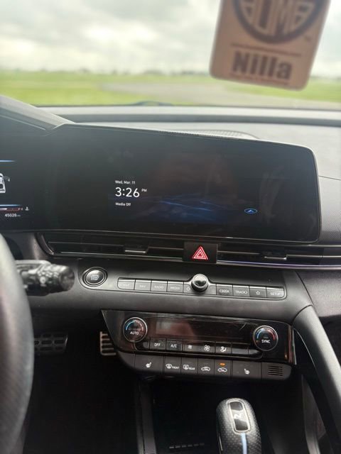 Used 2022 Hyundai Elantra N image 12