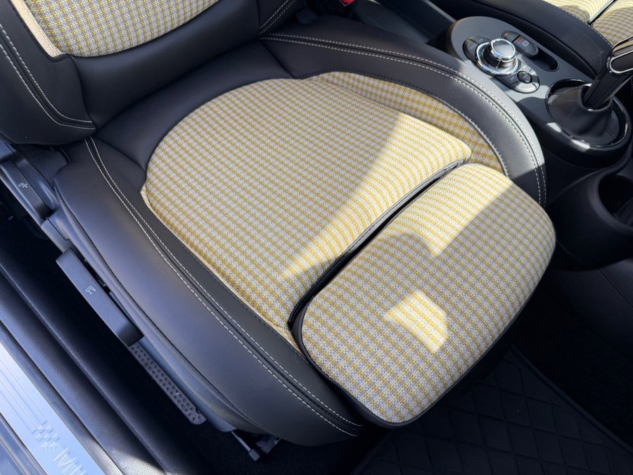 Used 2023 MINI Cooper SE image 37