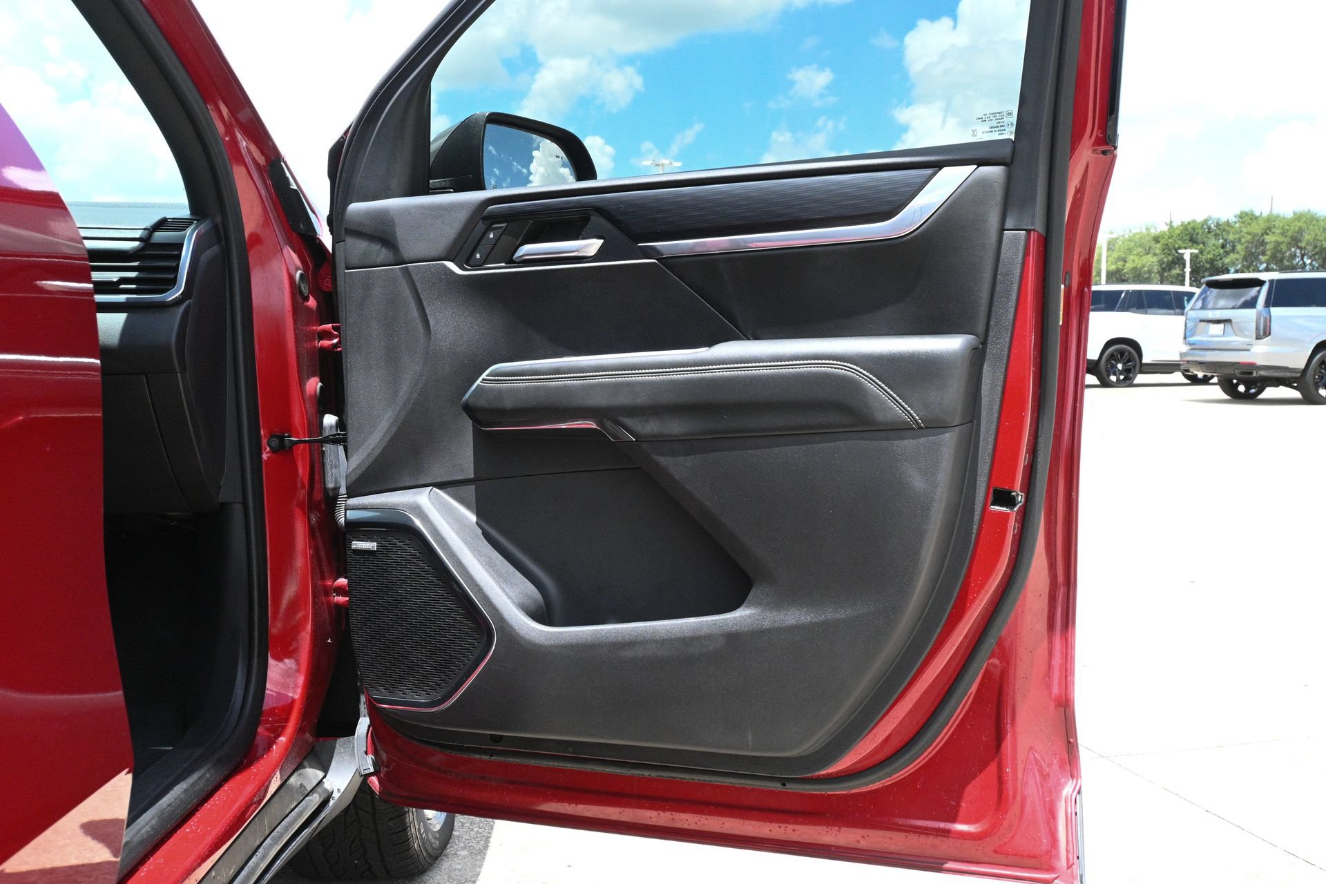 Used 2024 GMC Acadia Elevation w/ LPO, Floor Liner Package FWD image 24