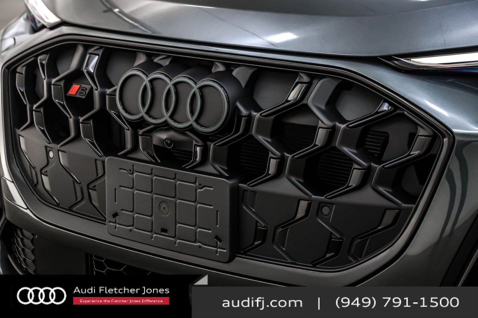 New 2025 Audi SQ5 Prestige image 13