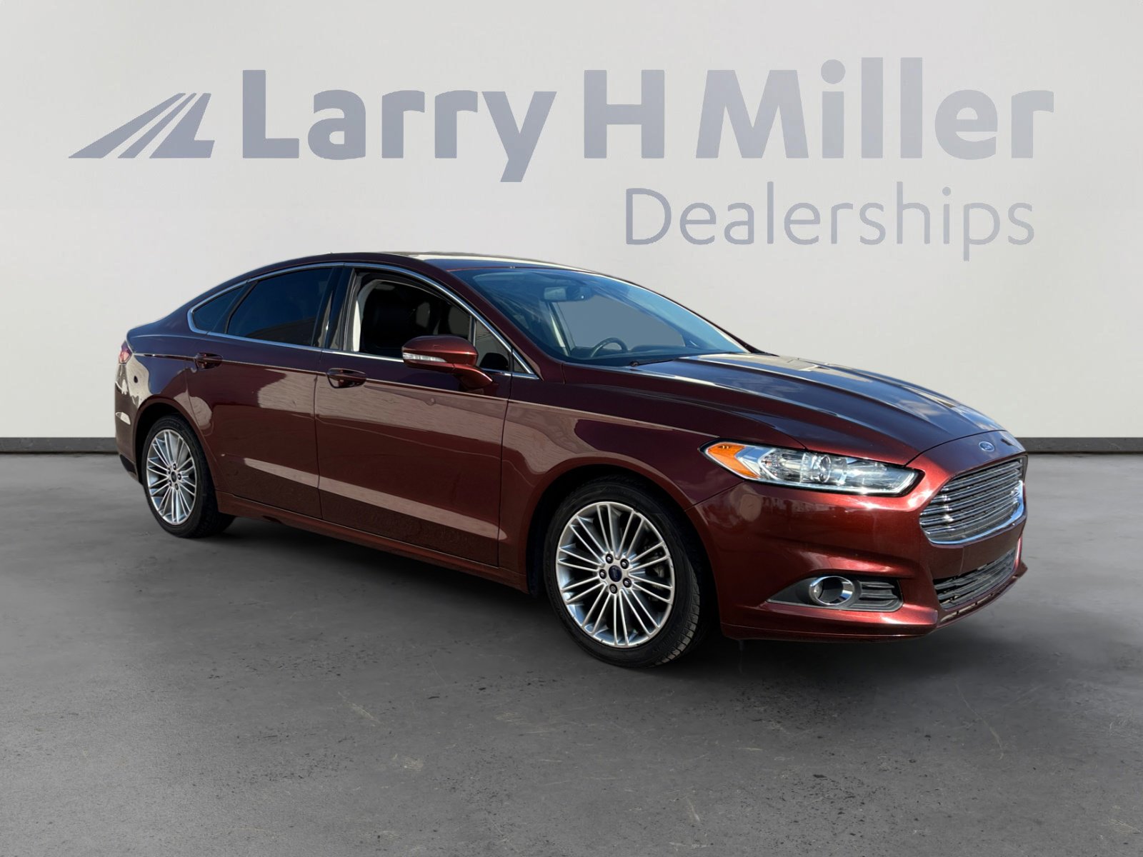 Used 2015 Ford Fusion SE w/ Equipment Group 202A image 7