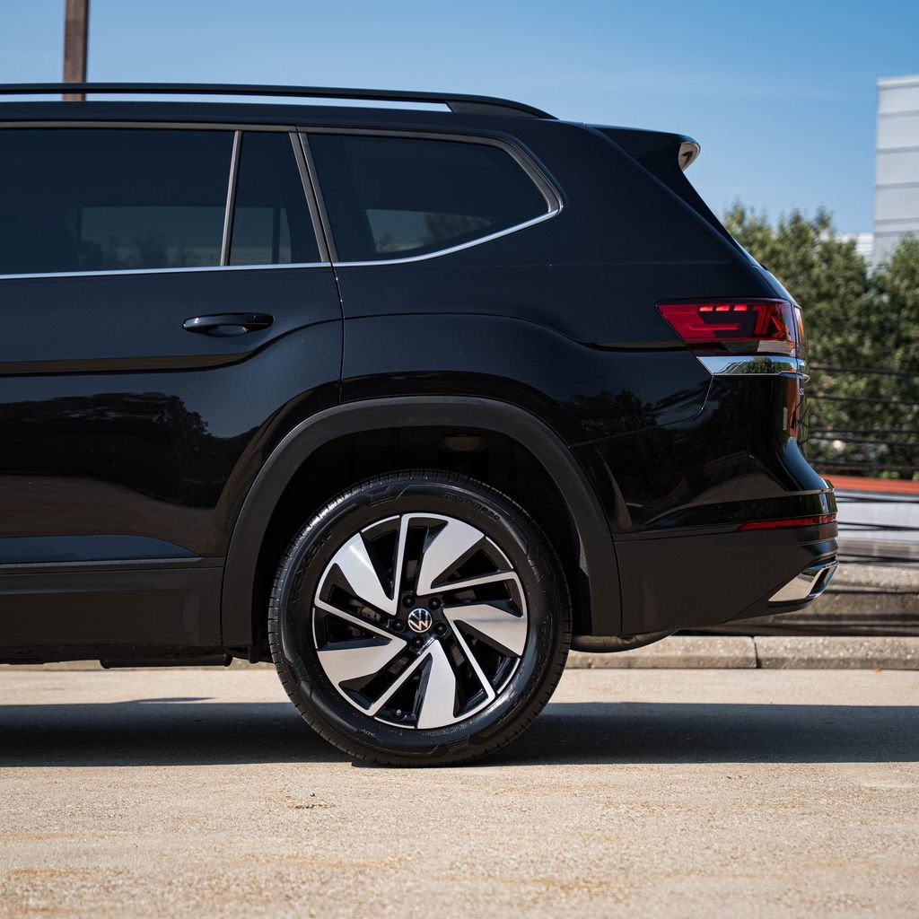 Certified 2026 Volkswagen Atlas SE AWD/4WD image 4