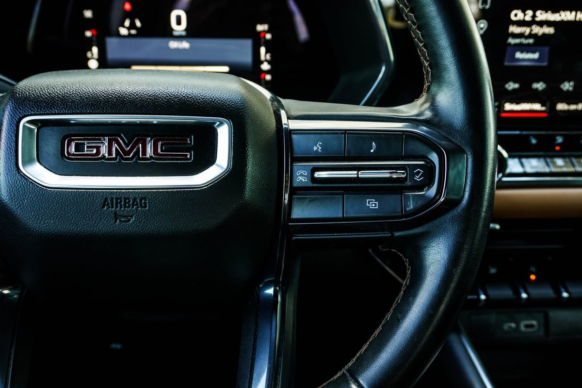 Used 2023 GMC Canyon AT4 w/ Canyon Safety Plus Package AWD/4WD image 29