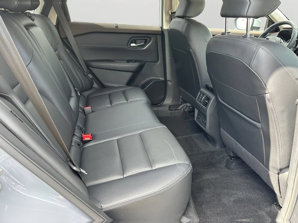 Used 2023 Nissan Rogue SL w/ SL Premium Package AWD/4WD image 7