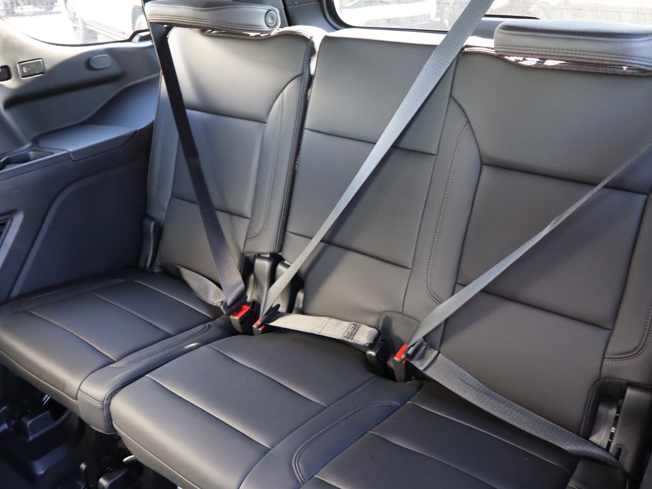 Certified 2024 Chevrolet Tahoe High Country image 35