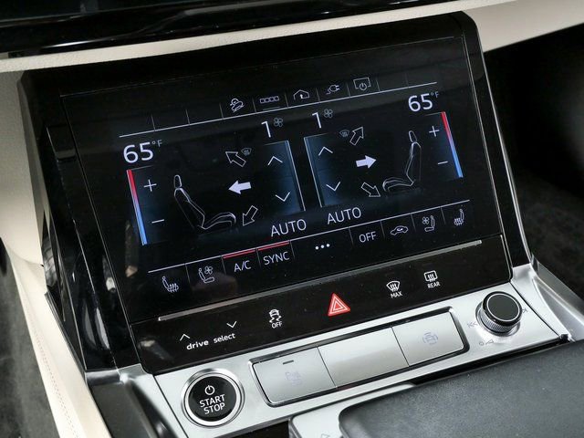 Used 2023 Audi e-tron Premium Plus w/ Premium Plus Package image 17