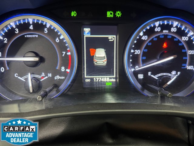 Used 2019 Toyota Highlander XLE AWD/4WD image 2
