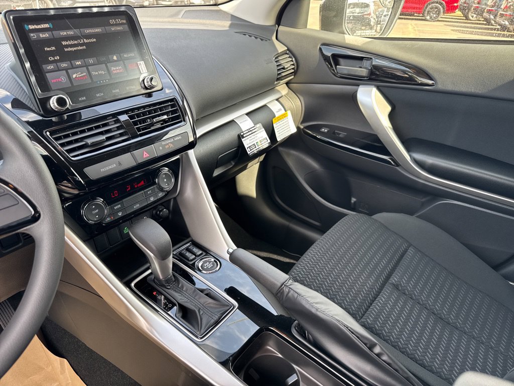 New 2026 Mitsubishi Eclipse Cross LE AWD/4WD image 9