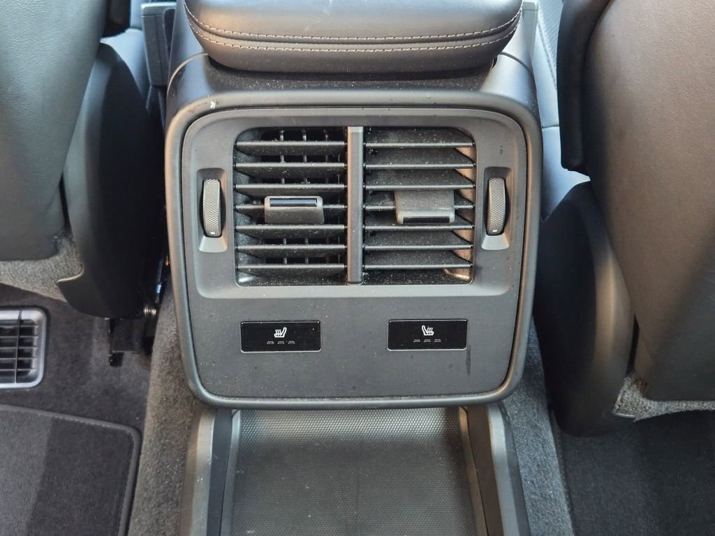 Certified 2025 Porsche Taycan image 28