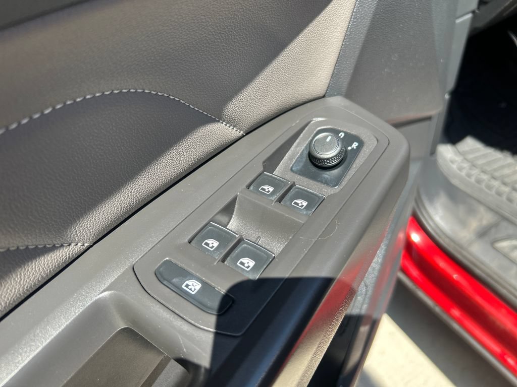 Used 2023 Volkswagen Atlas SEL R-Line AWD/4WD image 12