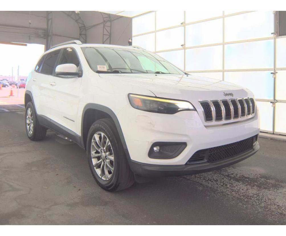 Used 2019 Jeep Cherokee Latitude Plus w/ Trailer Tow Group AWD/4WD image 4