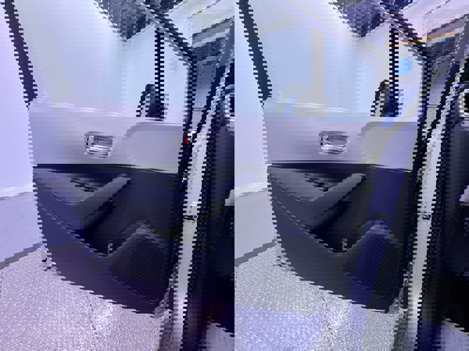 Used 2020 Toyota Corolla L image 29