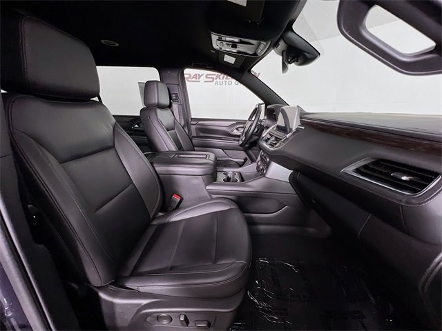 Used 2024 Chevrolet Suburban LT image 42