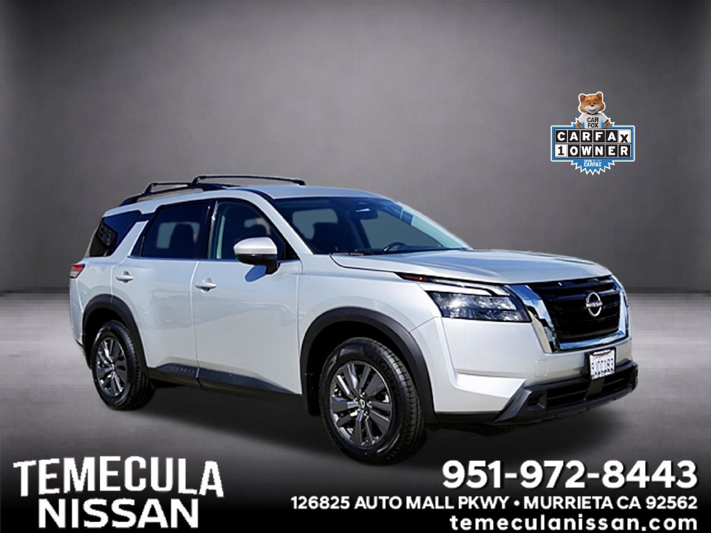 Used 2024 Nissan Pathfinder SV FWD image 1