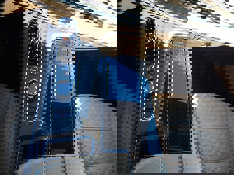 Used 2022 Cadillac Escalade Premium Luxury w/ LPO, Radiant Package image 27