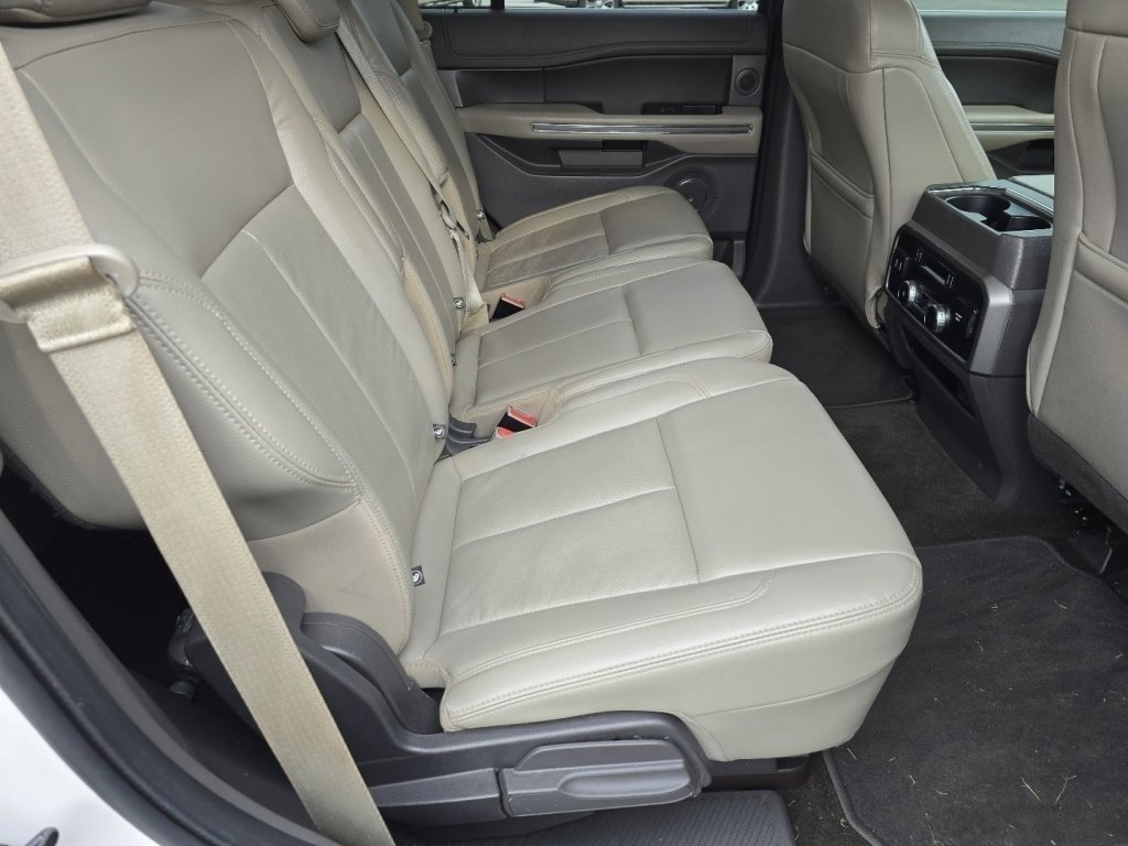 Used 2019 Ford Expedition XLT w/ Equipment Group 202A image 19