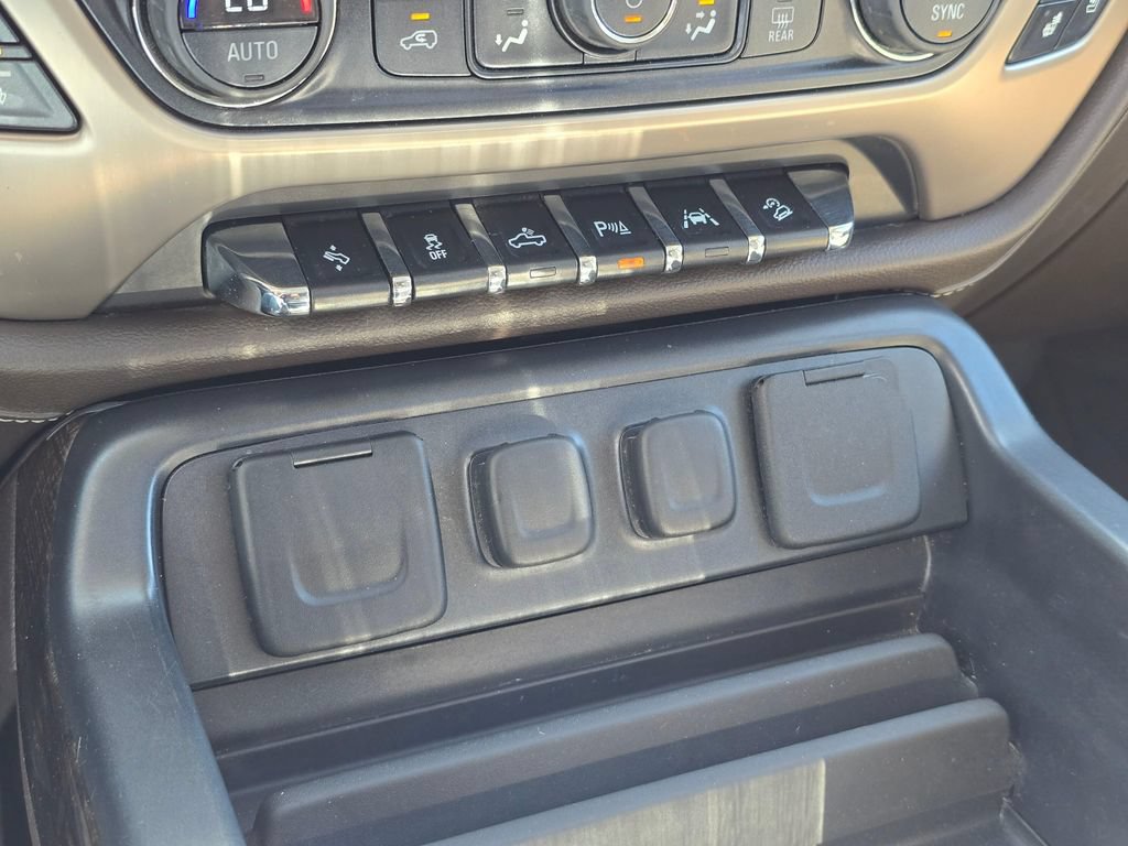 Used 2016 GMC Sierra 1500 Denali w/ Enhanced Driver Alert Package AWD/4WD image 24