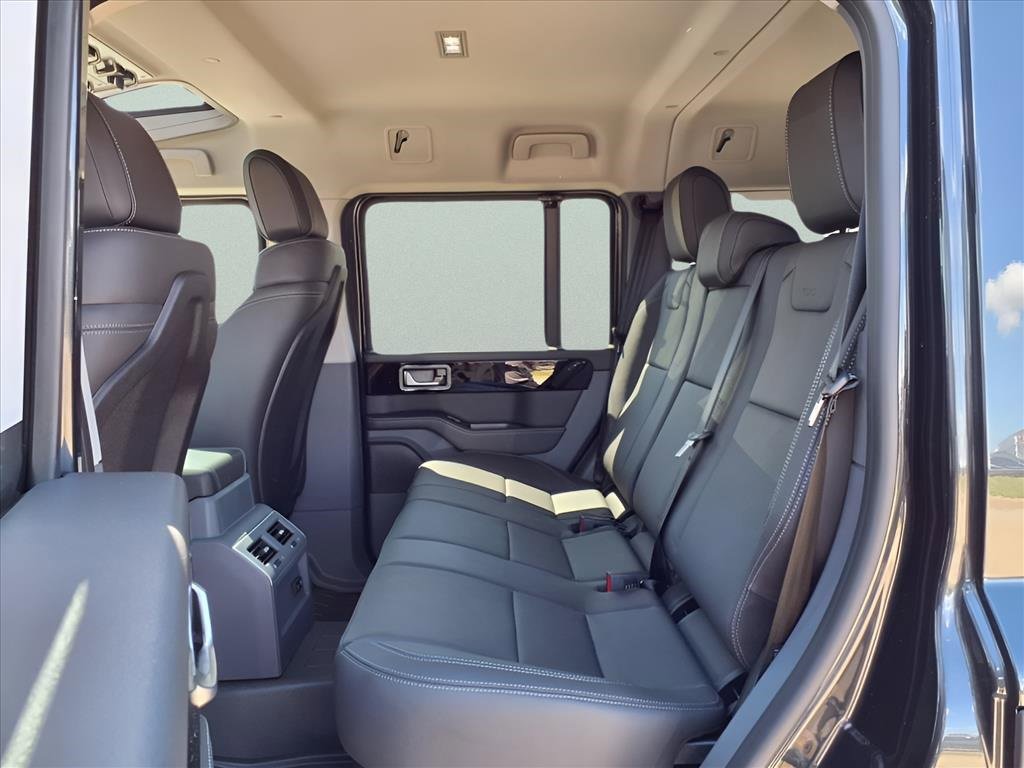 New 2024 INEOS Grenadier Fieldmaster Edition image 16