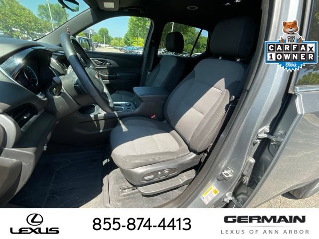 Used 2023 Chevrolet Traverse LT w/ Rear Camera Mirror Package AWD/4WD image 12