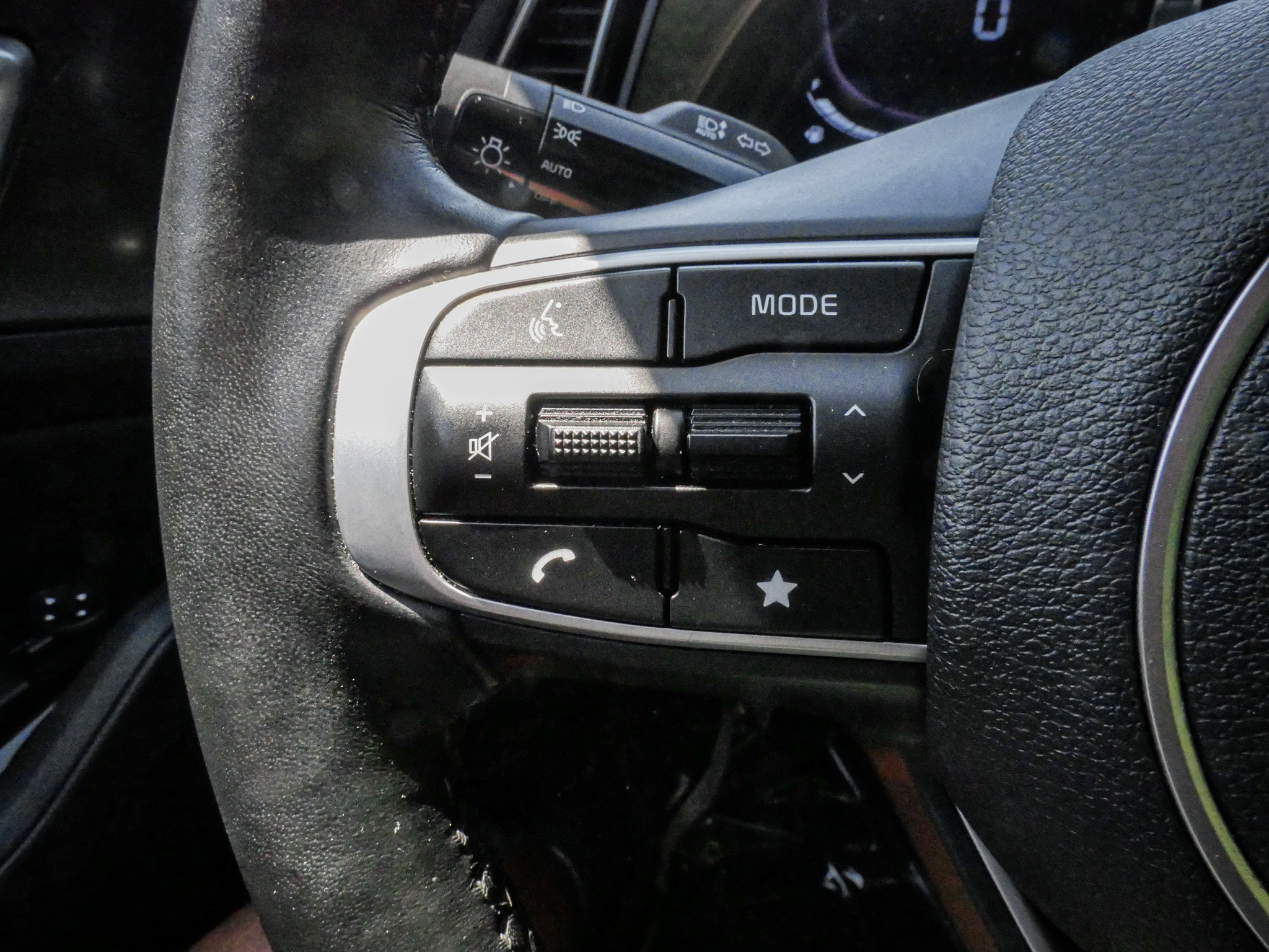 Used 2023 Kia Sportage EX AWD/4WD image 19