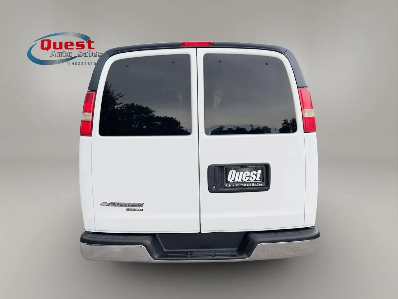 Used 2012 Chevrolet Express 3500 LT w/ LT Preferred Equipment Group RWD image 4