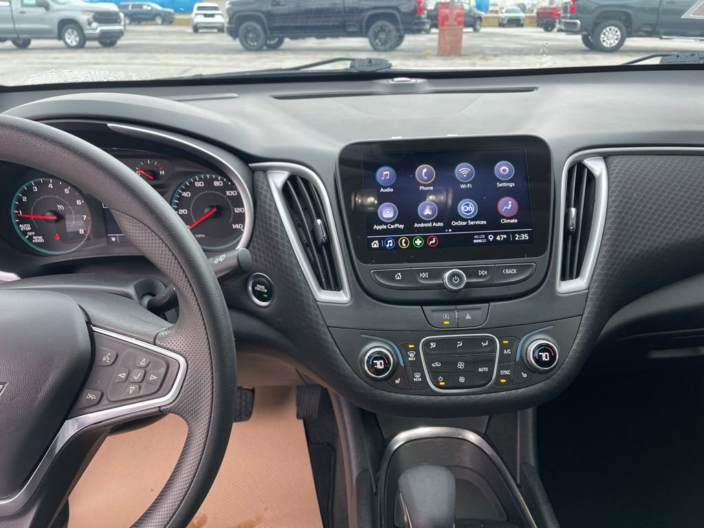 Used 2024 Chevrolet Malibu LT image 15