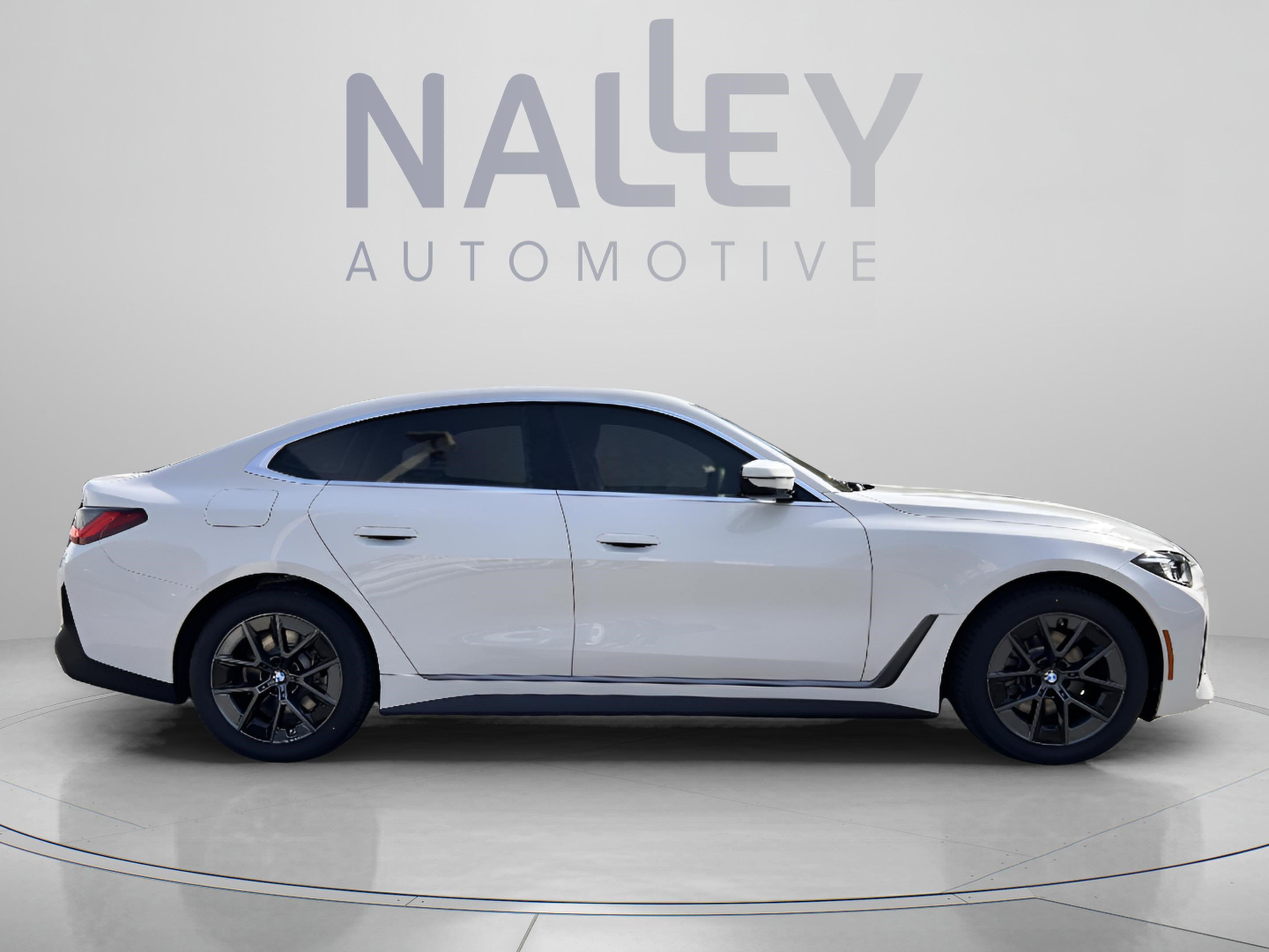 New 2026 BMW i4 eDrive40 w/ Premium Package RWD image 4
