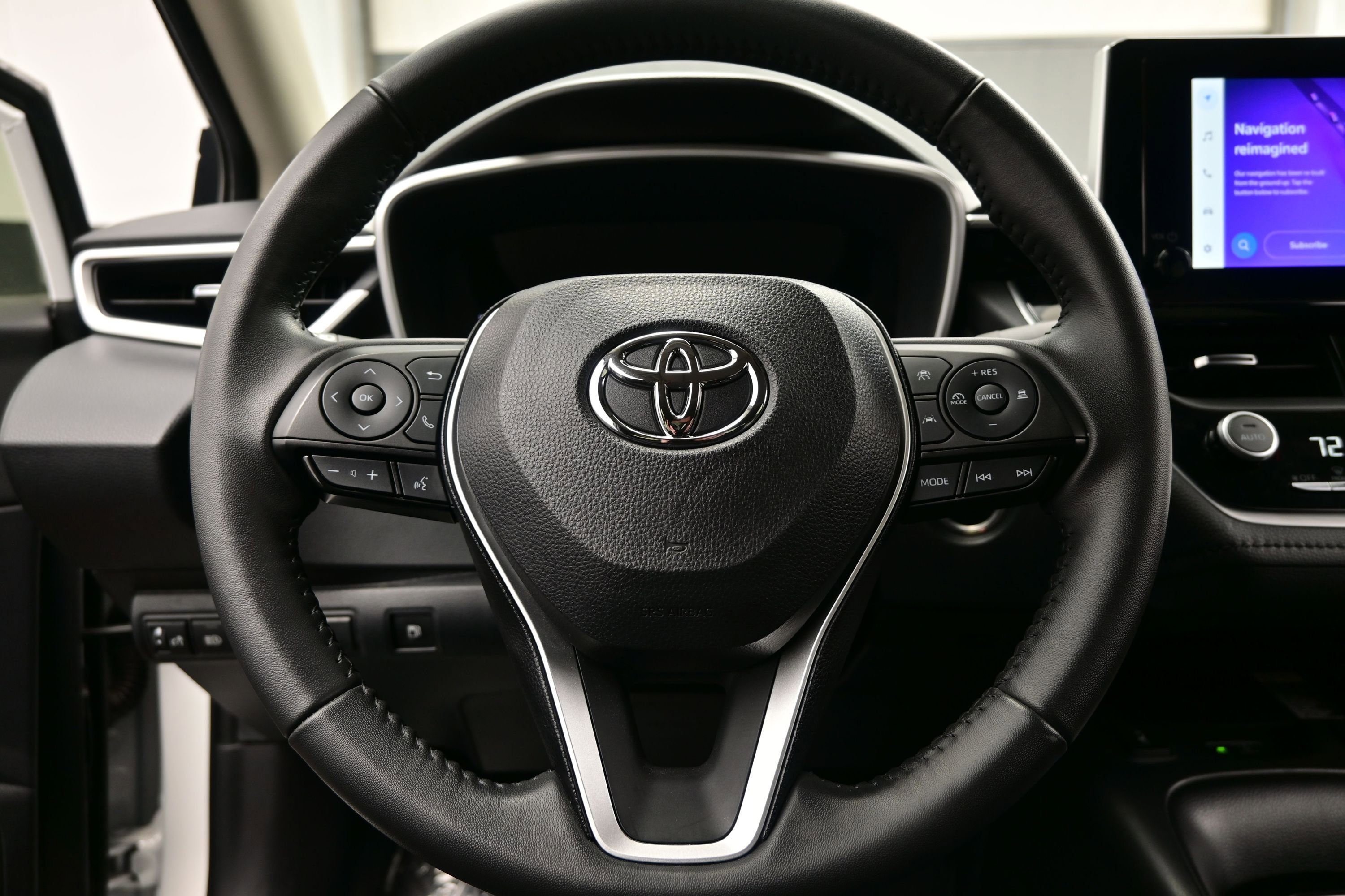 Used 2024 Toyota Corolla XLE FWD image 25
