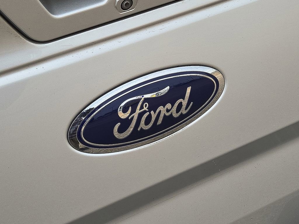 Used 2017 Ford F150 Raptor w/ Equipment Group 802A Luxury image 13