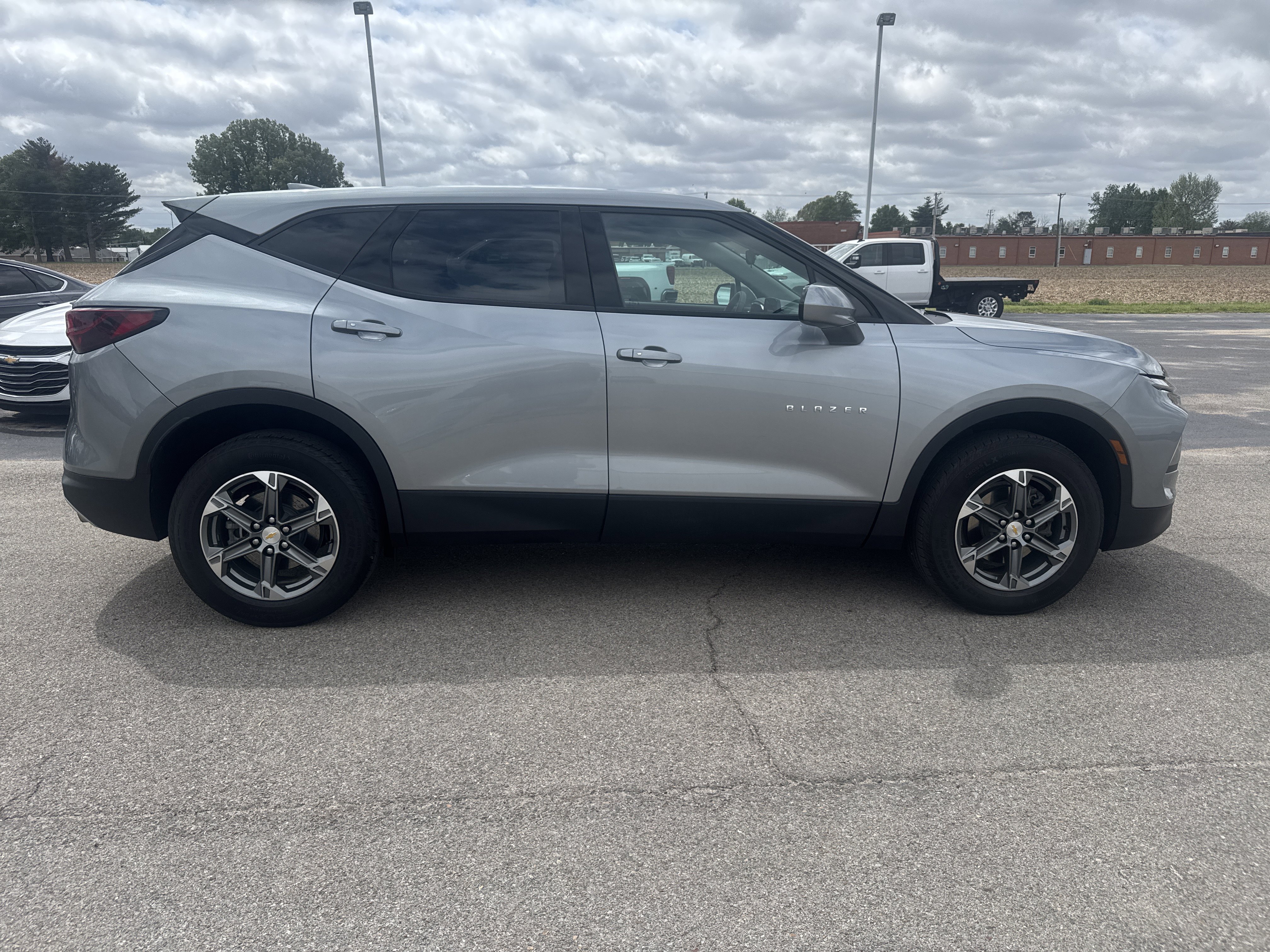 Used 2024 Chevrolet Blazer LT w/ Driver Confidence Package FWD image 6