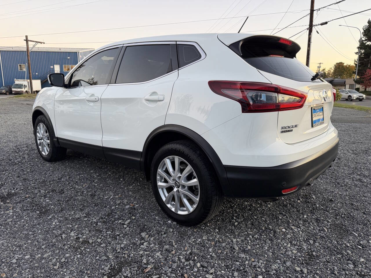 Used 2022 Nissan Rogue Sport S image 5