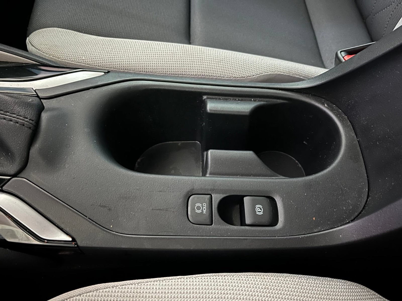 Used 2025 Toyota Corolla LE FWD image 28