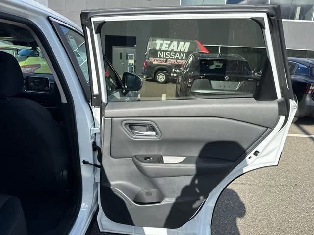 New 2026 Nissan Rogue SV image 23