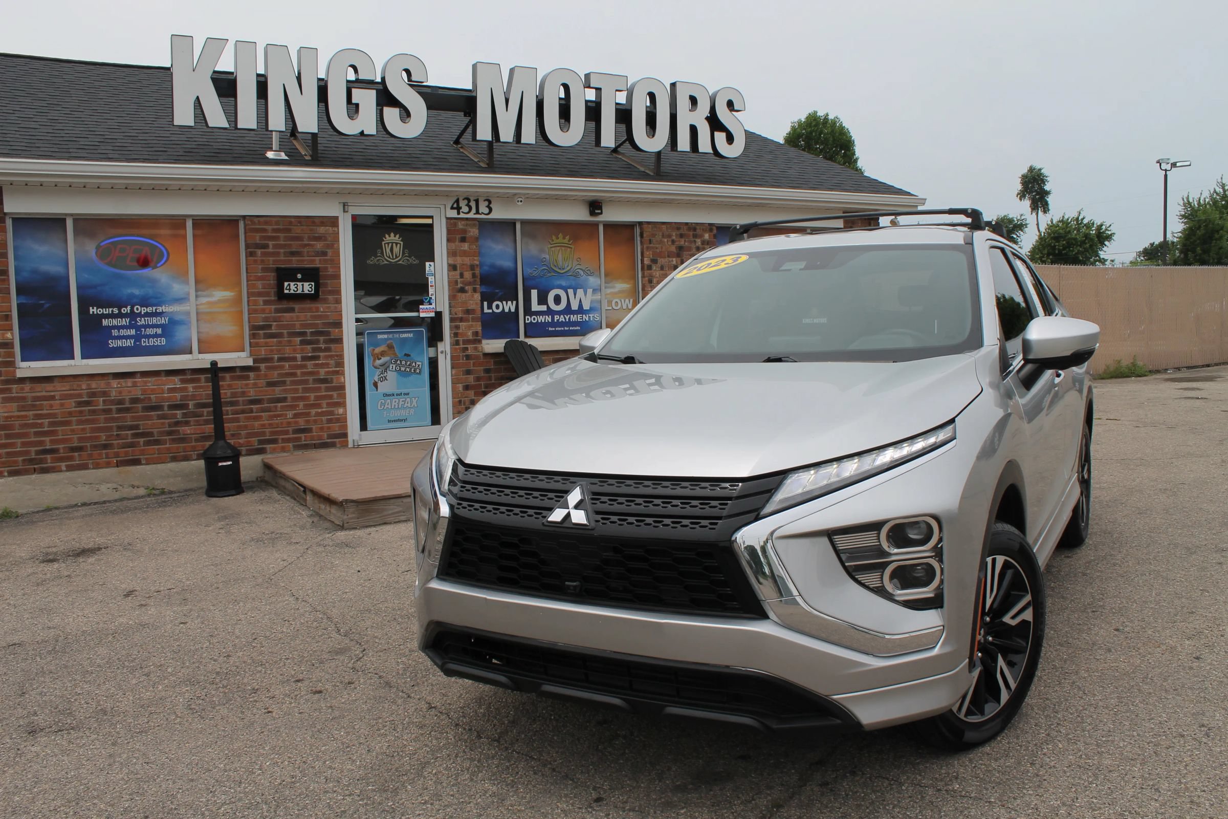 Used 2023 Mitsubishi Eclipse Cross SEL AWD/4WD image 1