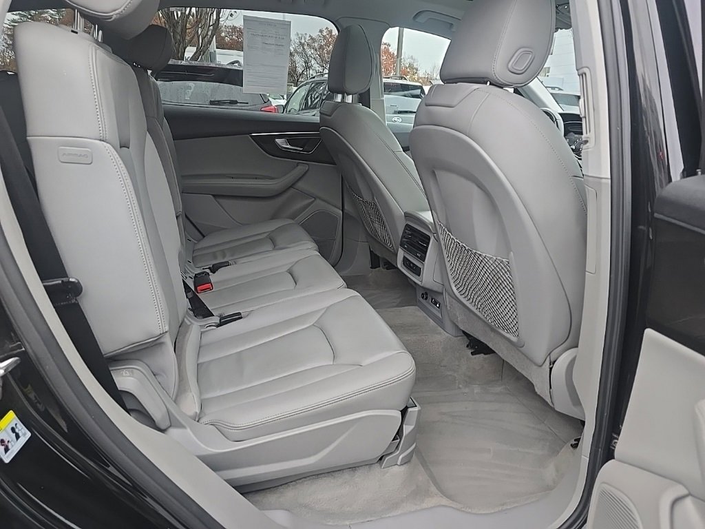 Used 2023 Audi Q7 3.0T Premium Plus image 12