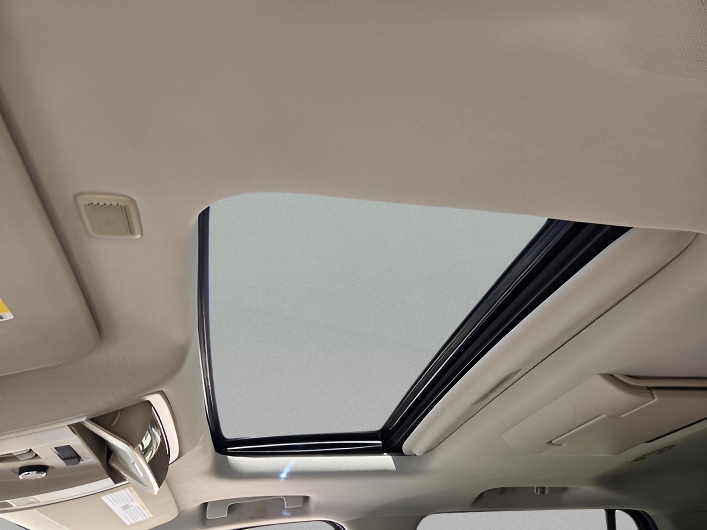 Used 2016 Chevrolet Tahoe LTZ image 16