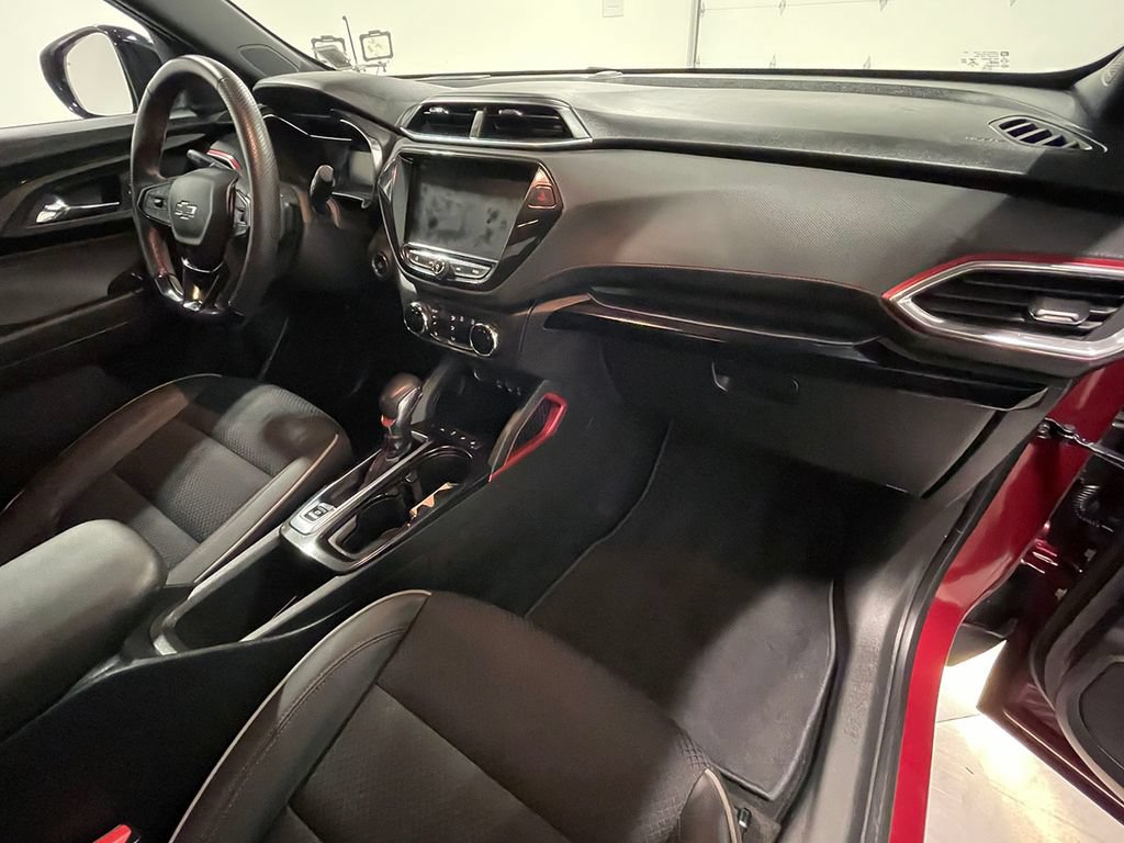 Used 2023 Chevrolet TrailBlazer RS w/ Convenience Package FWD image 27