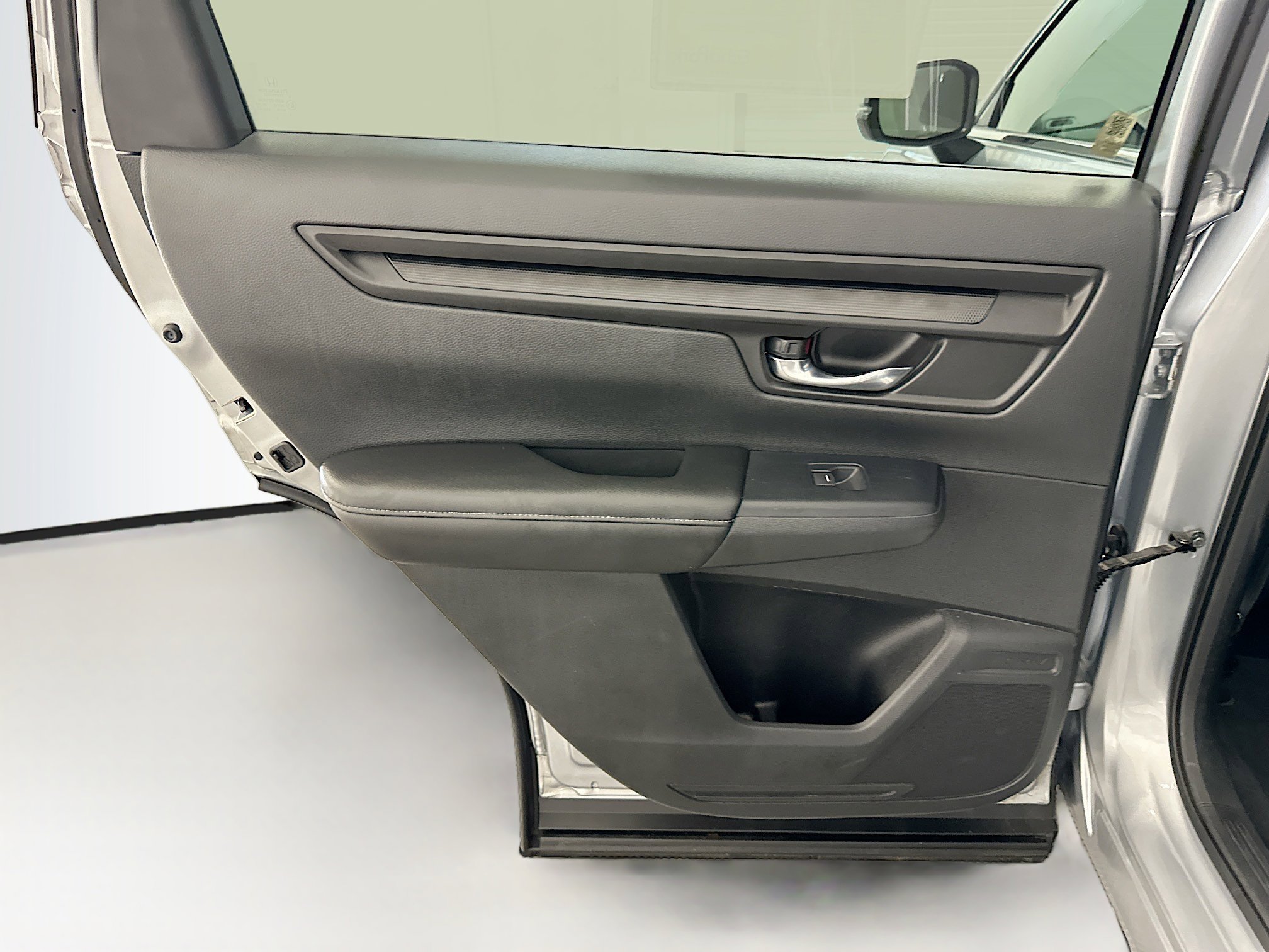 Used 2025 Honda CR-V LX image 26