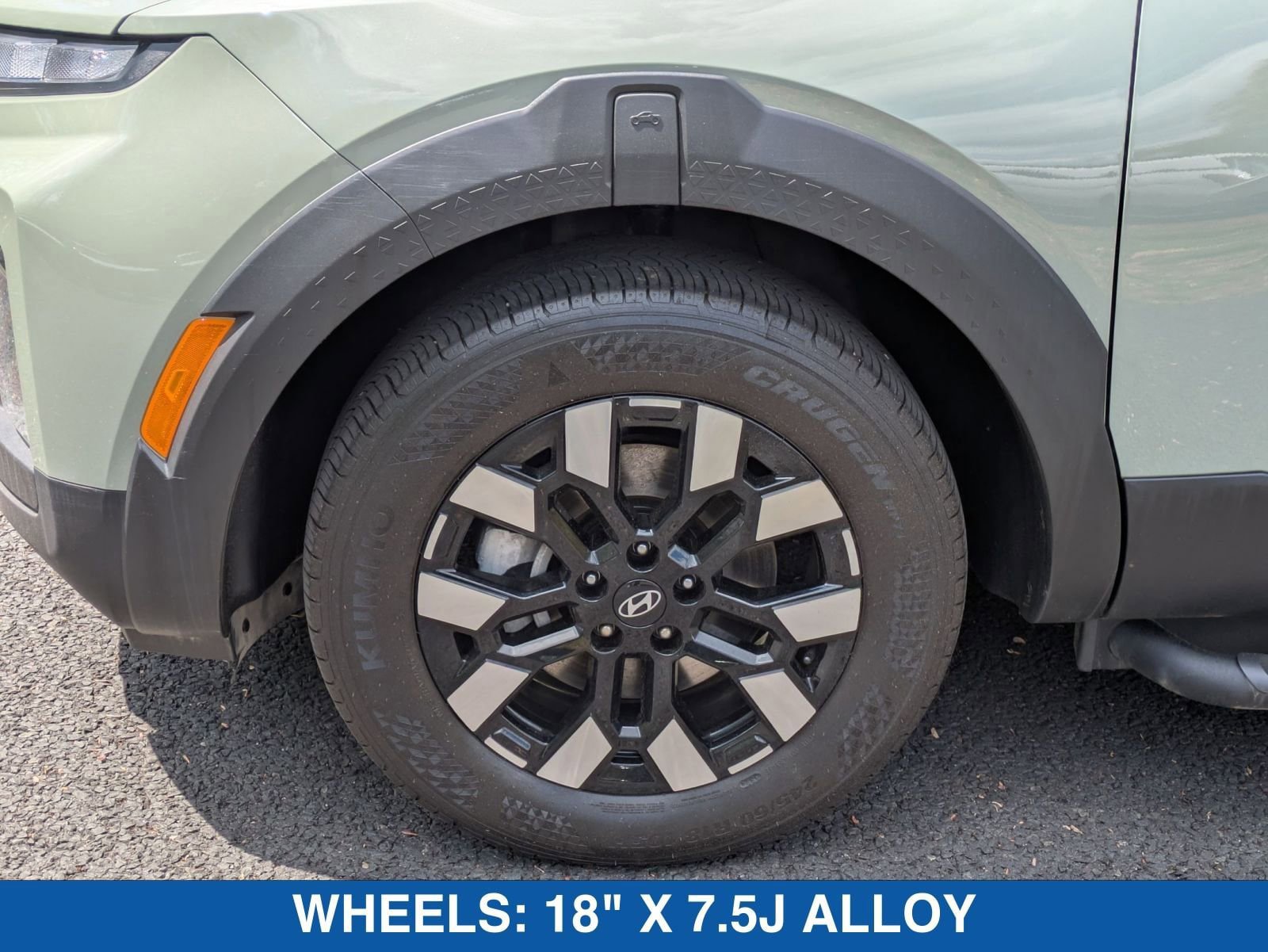 Used 2025 Hyundai Santa Cruz SEL AWD/4WD image 11