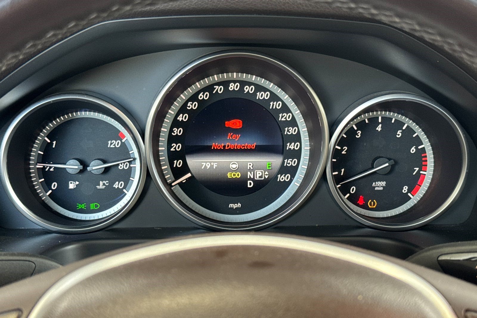 Used 2014 Mercedes-Benz E 350 4MATIC Sedan image 35